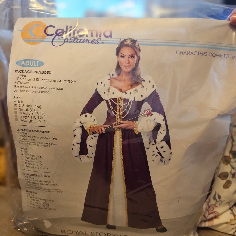 California Costumes Purple and White Queen Ensemble with Gold Accents